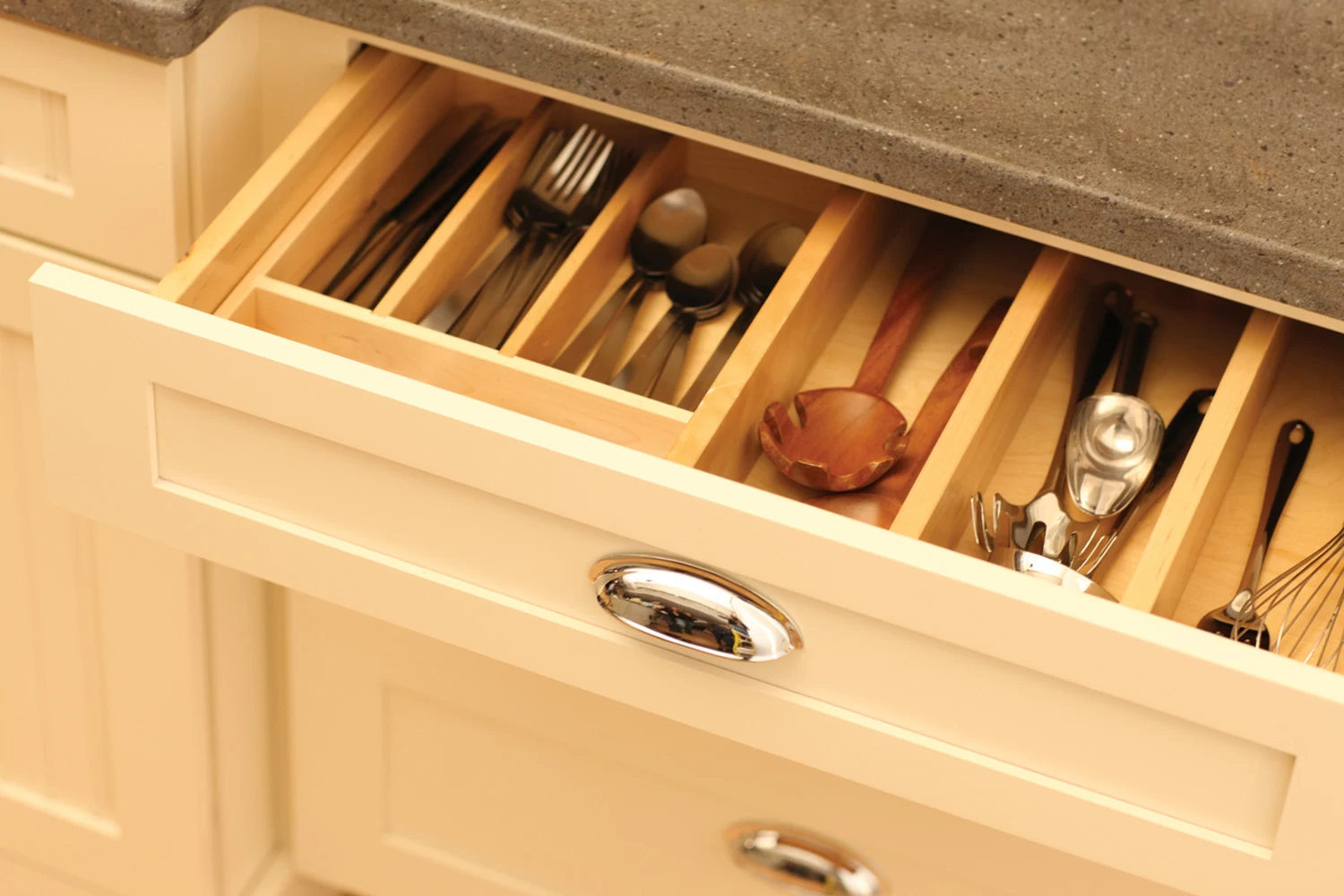 Cutlery Tray and Ppartitioned Storage