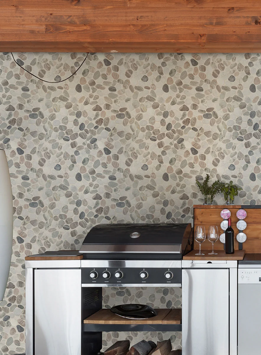 Pebble kitchen tile